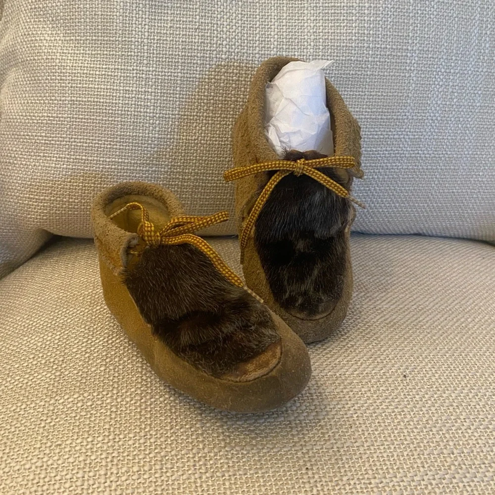 Handmade Kids Fur ans Suede Mocossins / Tan and Brown /Tie/ Custom /Size 12